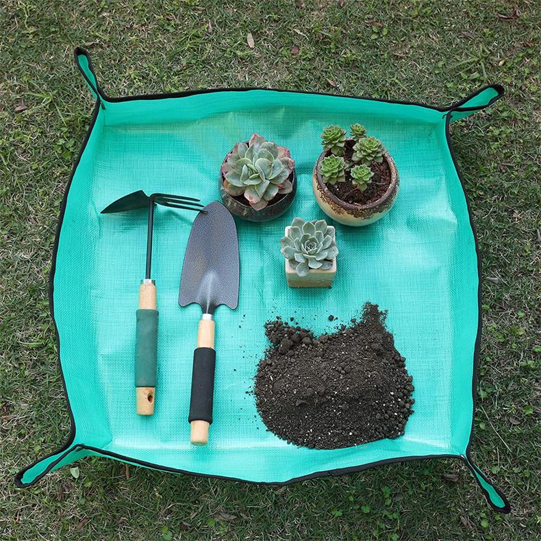 Planten verpot mat - handig tijdens het tuinieren - de lente is in aantocht - tuinier met plezier - geen zooi op de grond, makkelijk opruimen - 66 x 66 cm