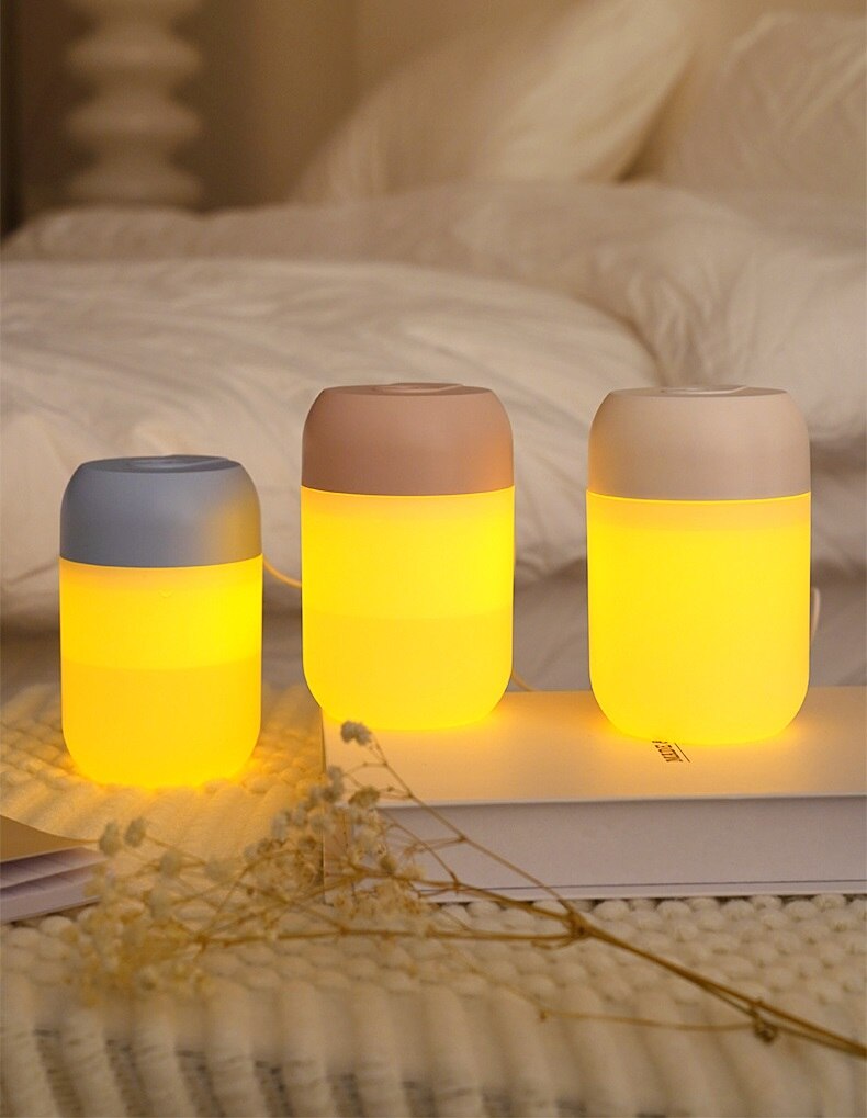 Mini Aroma diffuser - 3 in 1 - aroma verspreider/luchtbevochtiger/led lamp - heerlijke geuren in uw huis - mooie led lamp - zuinig in energieverbruik