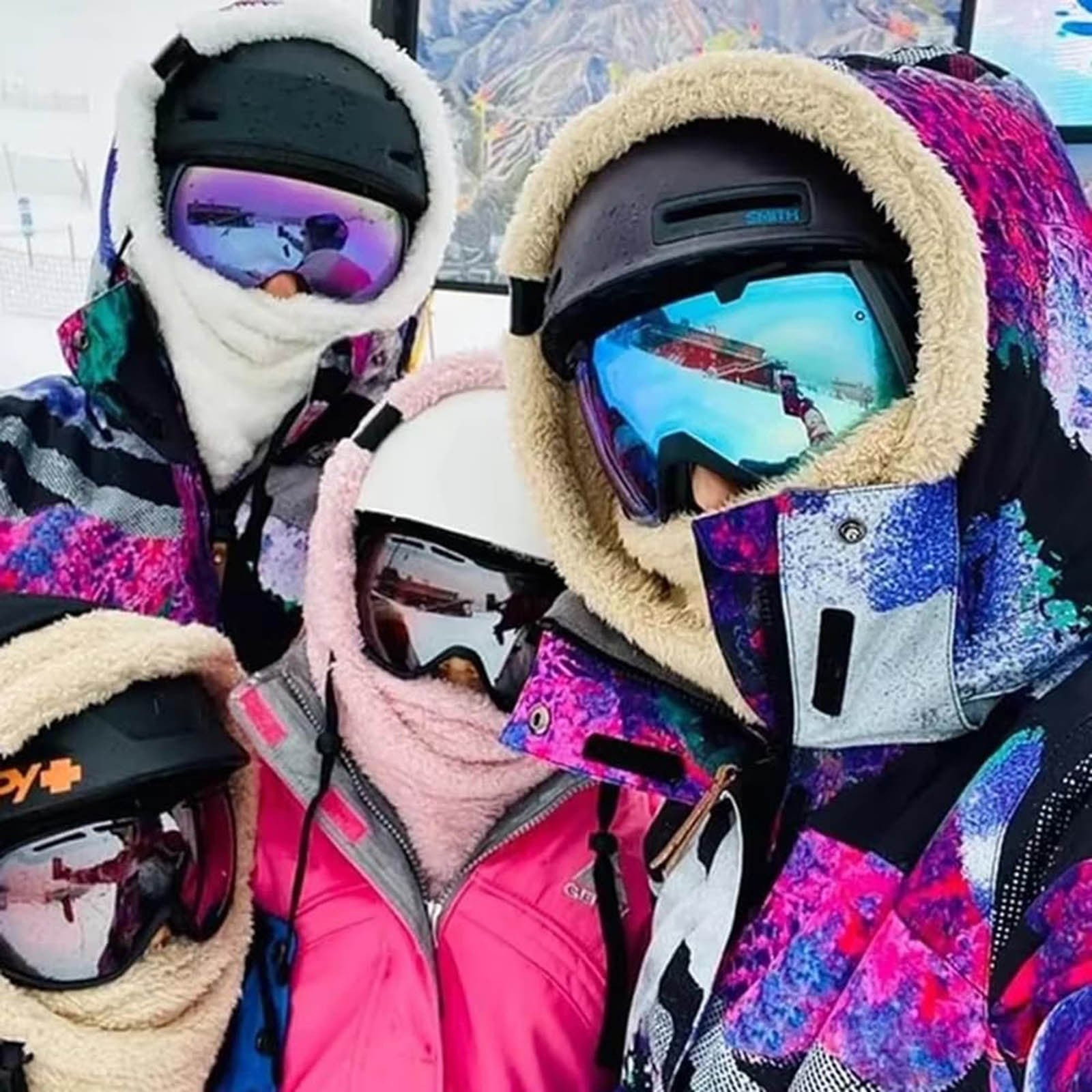 Full face muts – warme zachte muts die het hele gezicht bedekt – heerlijk tegen de koude winterdagen