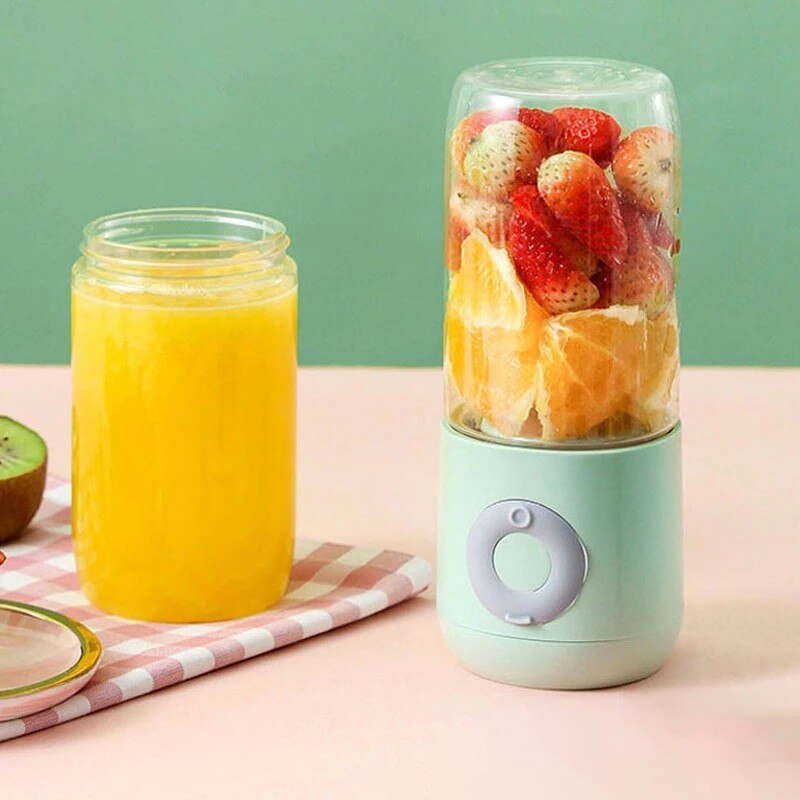 Blender To Go - Smoothie Maker - Oplaadbare Mini Blender - Smoothies &amp; Shakes - Draadloos &amp; Draagbaar - Fruit Mixer - USB Oplaadbaar - 350ML