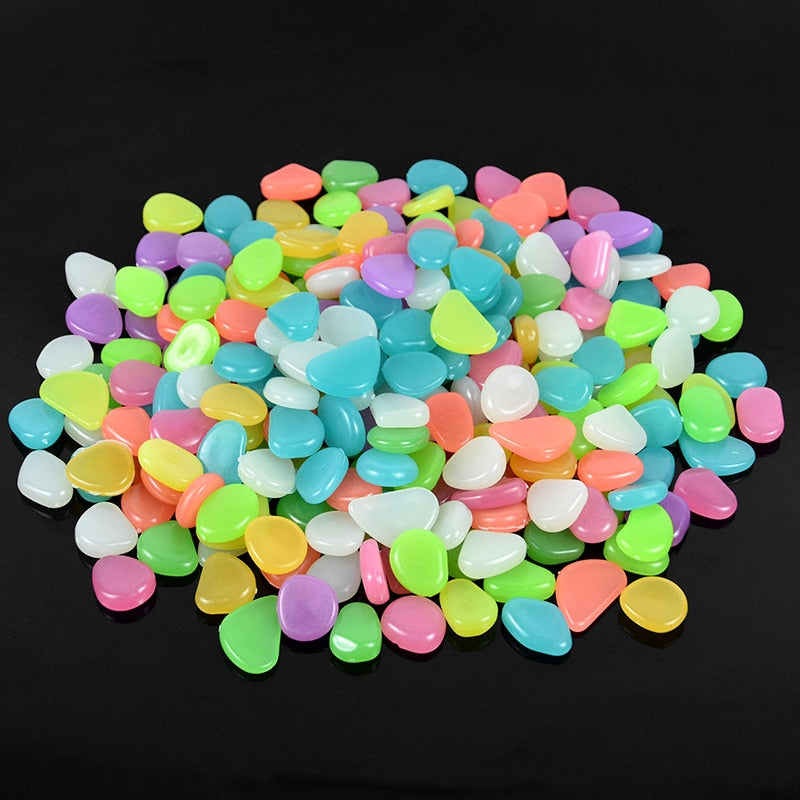 50 stuks - Glow In The Dark Stenen - Decoratie Stenen - Siergrind- Pebbles - Aquarium Steentjes - Tuin Stenen - Decor Lichtgevende Stenen