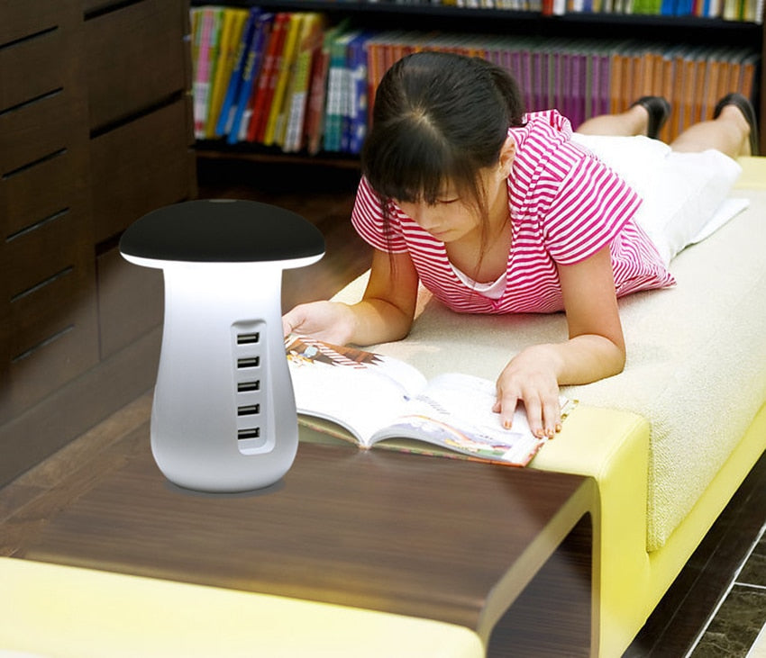 5 Poorts Snel laad Dock met Led Lamp -  Usb - LED leeslampje - Zuinige Led met veel snel laad poorten -  bureaulamp - nachtlamp - USB poort