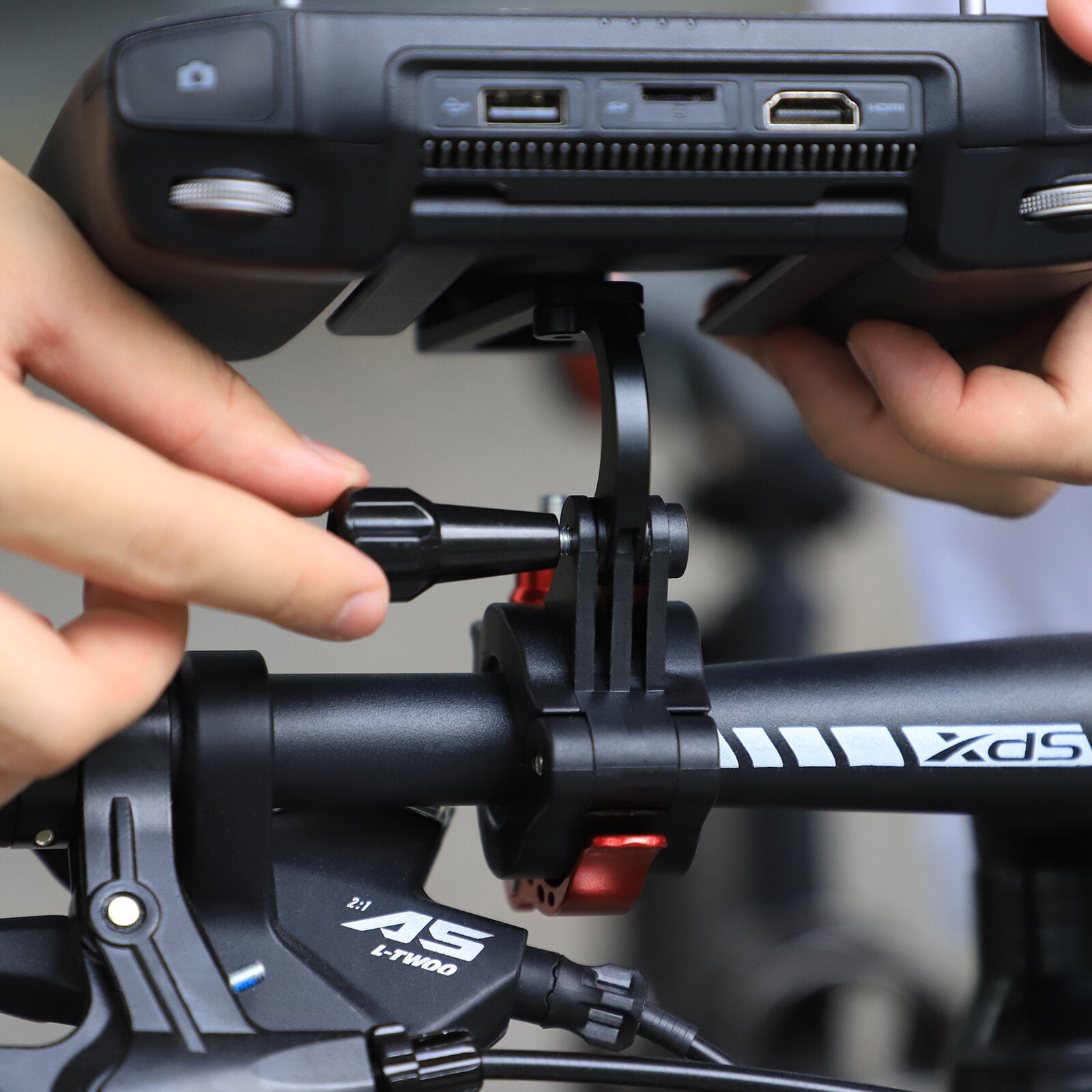 afstandsbediening rijbeugel universele actiecamerahouder fietsgreepklem fietshouder voor 473.529 rc pro/ met schermafstandsbediening